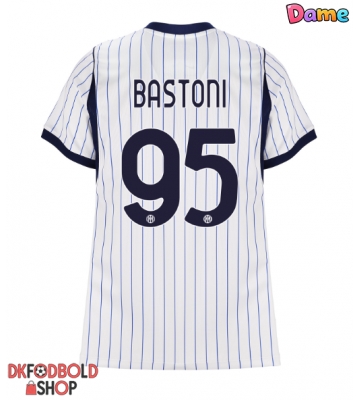 Inter Milan Alessandro Bastoni #95 Udebanetrøje Dame 2026-27 Kort ærmer Inter Milan Alessandro Bastoni #95 Udebanetrøje Dame 2026-27 Kort ærmer